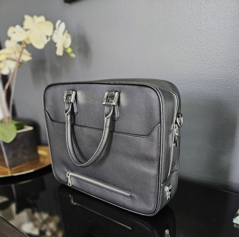 Aiken Attache'