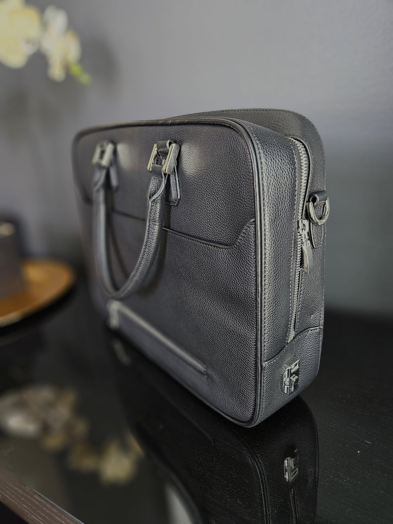 Aiken Attache'