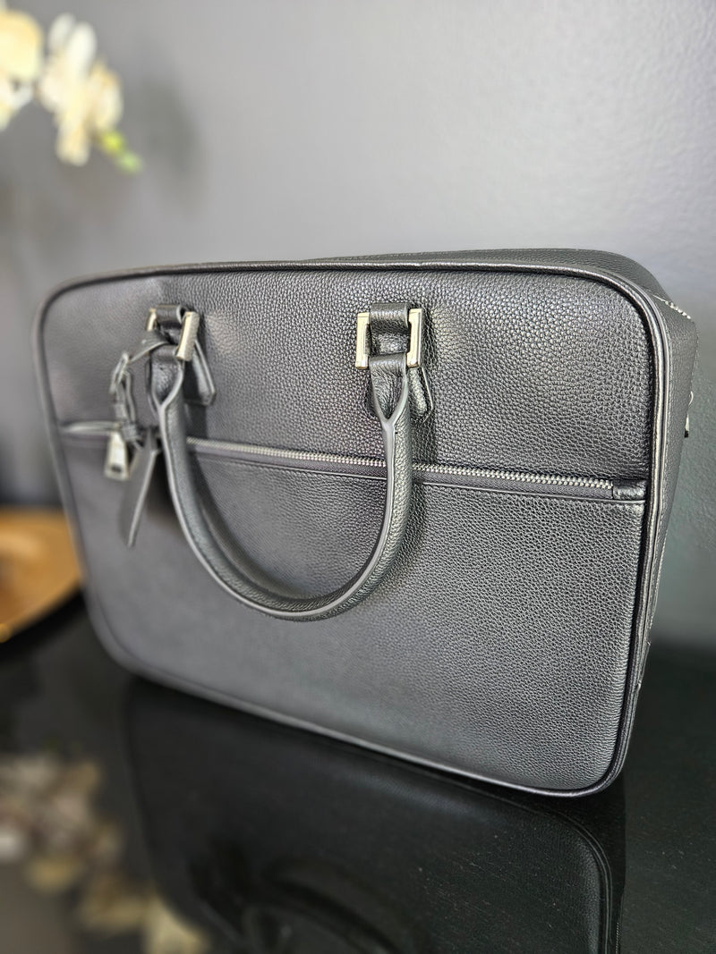Aiken Attache'